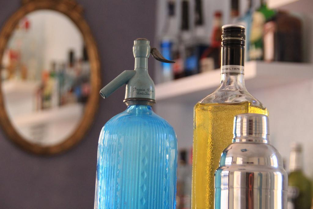 Hostal Portbou Bagian luar foto